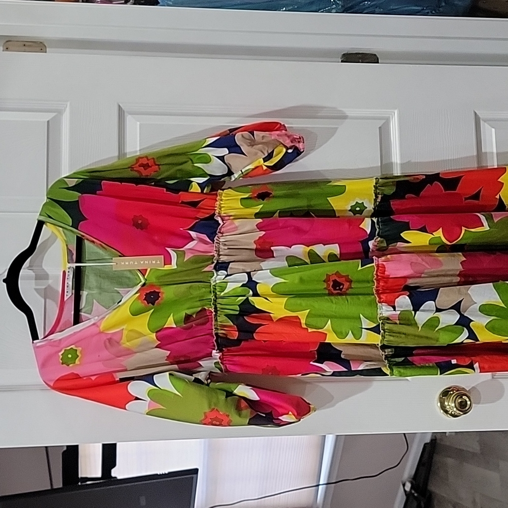 TRINA TURK SIZE L WITH TAGS